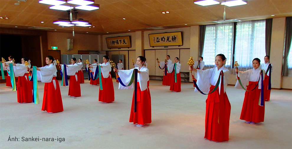 Ảnh: Sankei-nara-iga